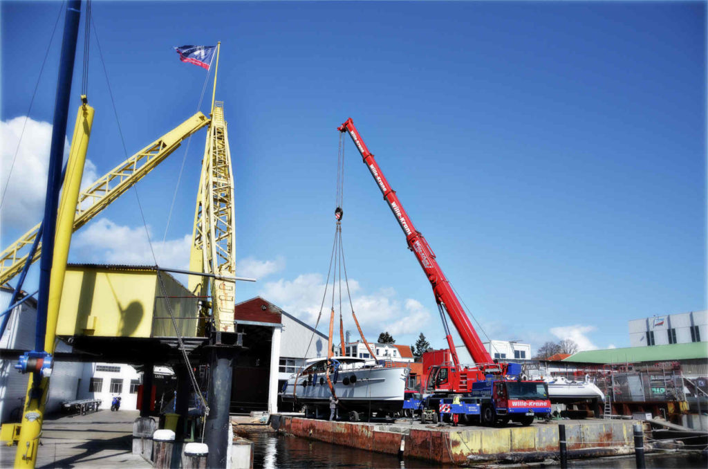 segelboot kranen