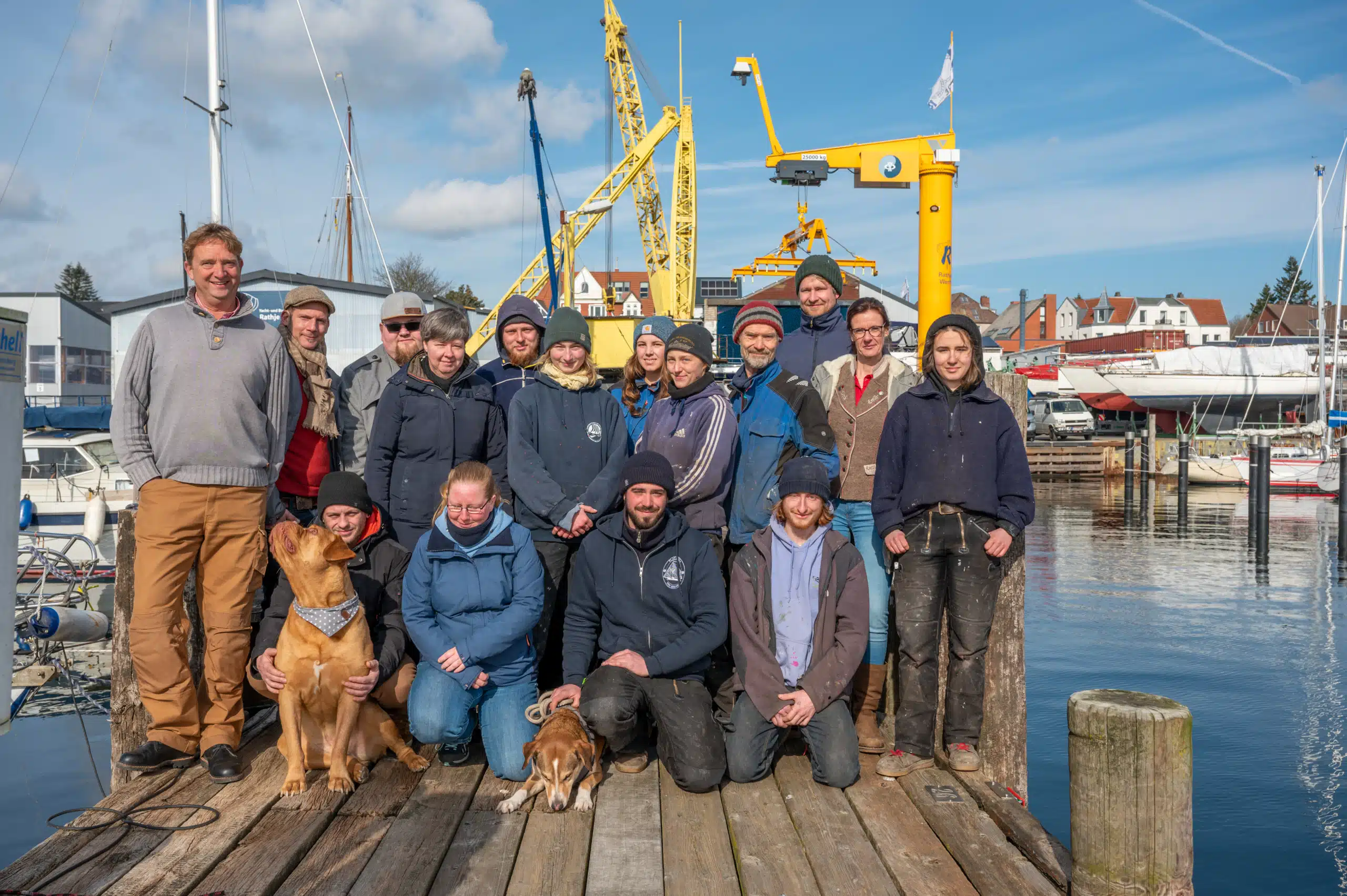 Team Rathje mit Hafenblick